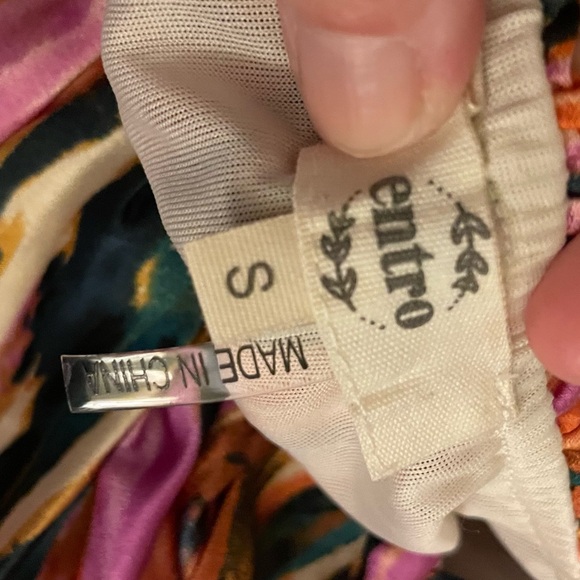 Entro Multicolor Ruffled Crop Top - Picture 3 of 3